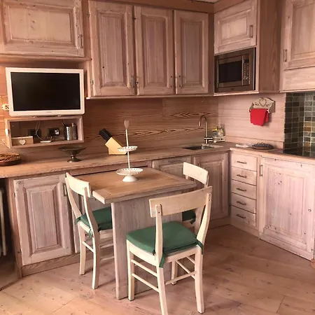 Apartament Profumo Di Legno A Cielo Alto La Coquille *